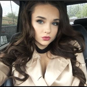 Meet your Posher, Elvira